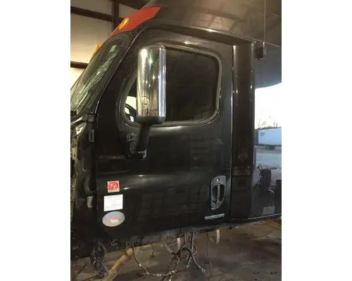 2010 FREIGHTLINER Door Assembly, Front