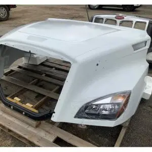2023 FREIGHTLINER Cascadia Hood