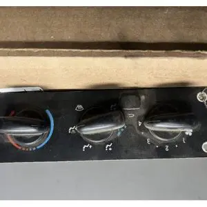 FREIGHTLINER Tractor Temperature Control