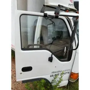 1997 ISUZU NPR ISUZU NPR, JALB4B1K8V7008661, Right Door Assembly, Front