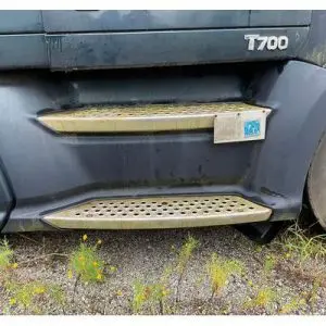 2010 KENWORTH T700 KENWORTH T700, 1XKFDP9X2CJ296598, Right Side Fairing