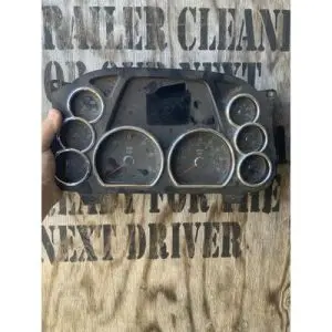2015 PACCAR 579 INSTRUMENT GAUGE CLUSTER