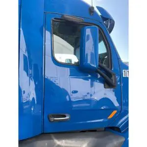 2018 PETERBILT 579 PETERBILT 579, 1XP-BDP9X-1-KD622736, Right Door Assembly, Front