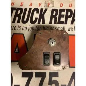 2006 Pete 387 17-05007M001 Dash Panel