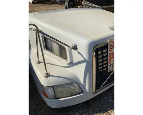 2013 VOLVO VN VN Hood
